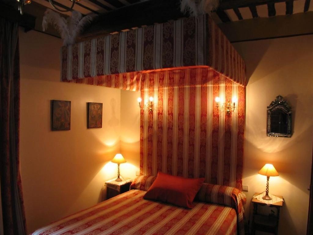 Bed and Breakfast Bize de la Tour à Saint-Bonnet-du-Gard Chambre photo